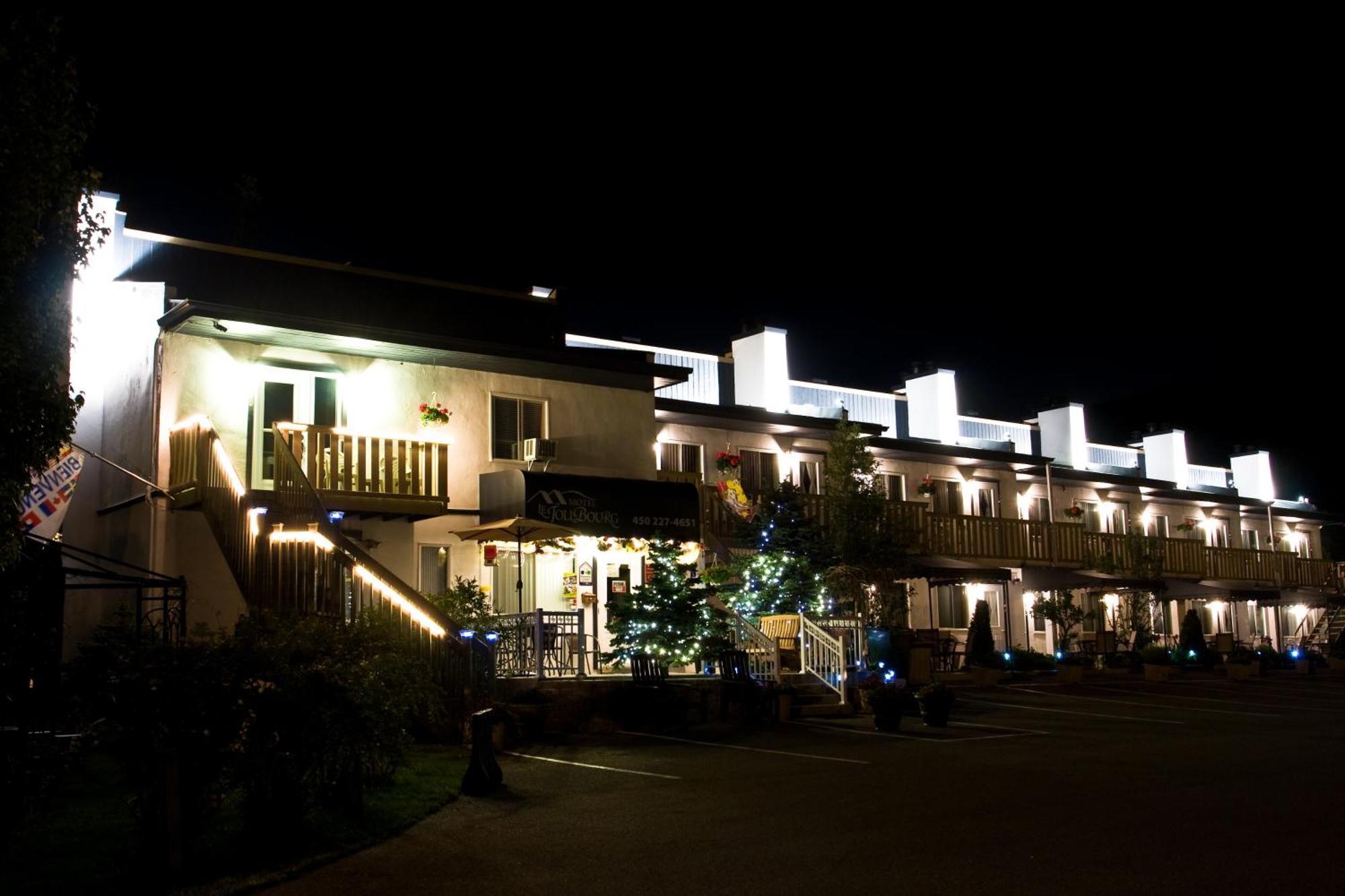 Motel Le Jolibourg Saint-Sauveur Exterior photo