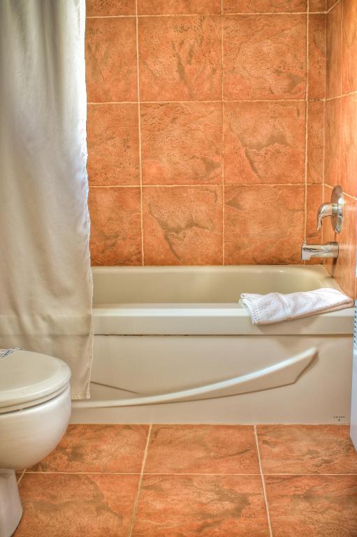 Motel Le Jolibourg Saint-Sauveur Room photo