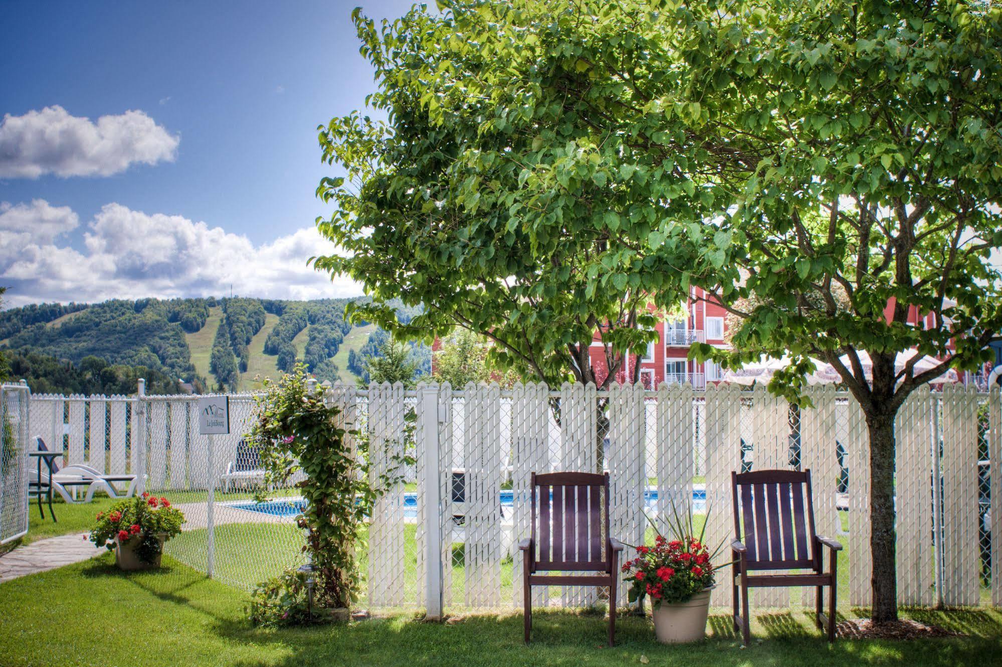 Motel Le Jolibourg Saint-Sauveur Exterior photo